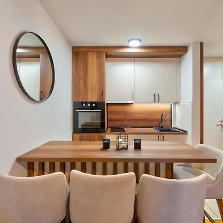 Vuk Apartment *
